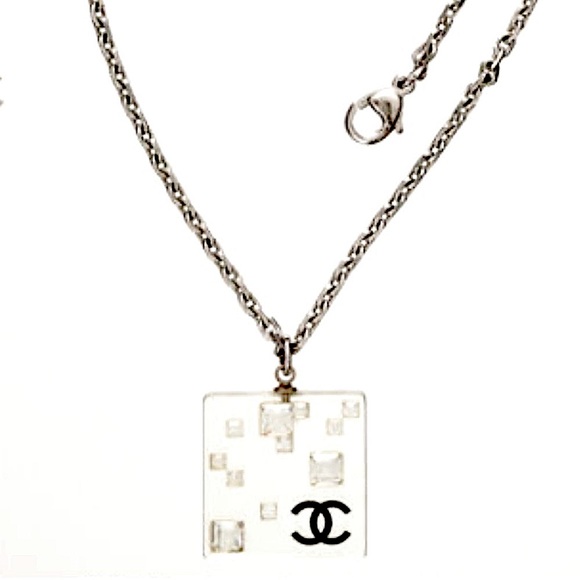 ❌SOLD ❌Chanel Silver Necklace with Clear Square Lucite, Crystal CC Logo Pendant - Picture 6 of 9